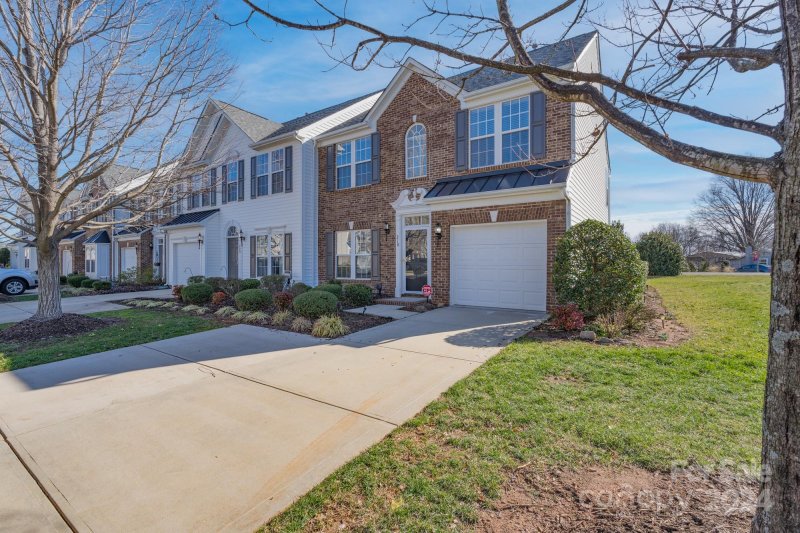 Property image 2 at 218 Sigel Drive, Fort Mill, SC 29715