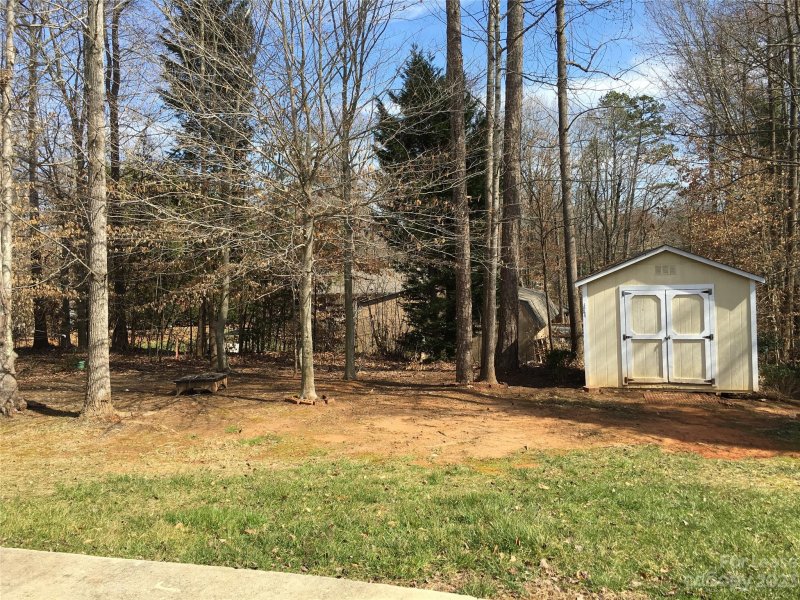 Property image 4 at 135 Devon Forest Drive, Mooresville, NC 28115