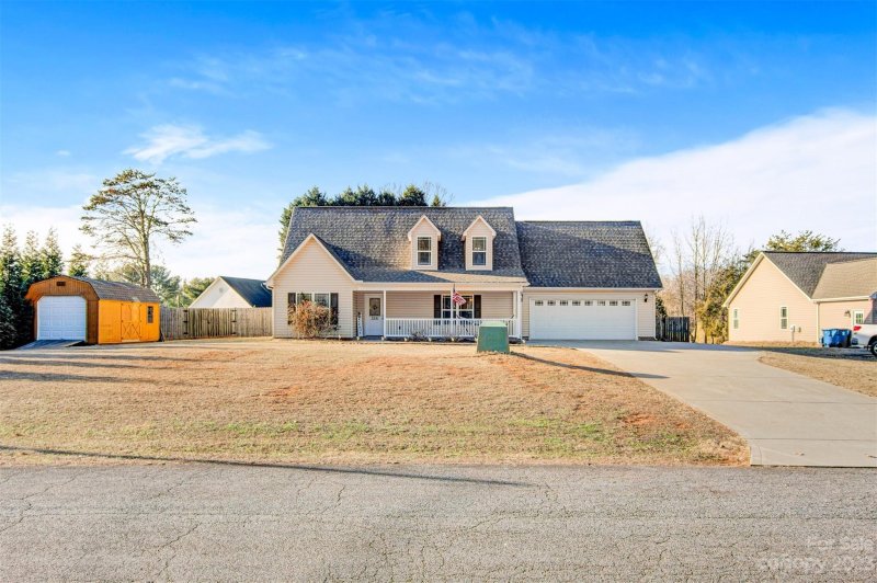 Property image 3 at 3281 Birddog Lane, Maiden, NC 28650