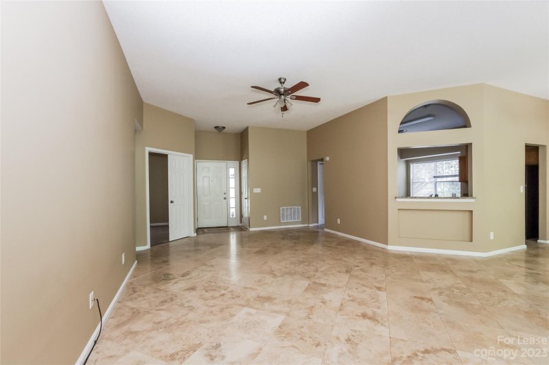 Property image 5 at 2941 Walsingham Court, Matthews, NC 28105