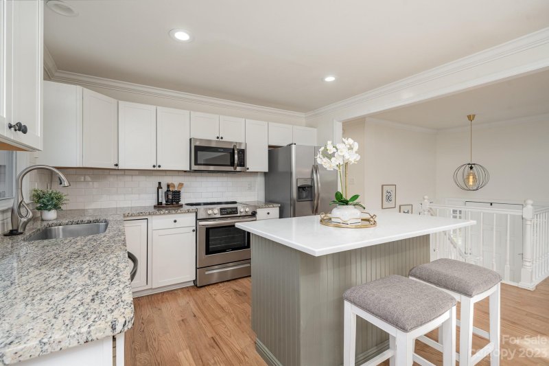 Property image 2 at 8127 Cliffside Drive, Charlotte, NC 28270