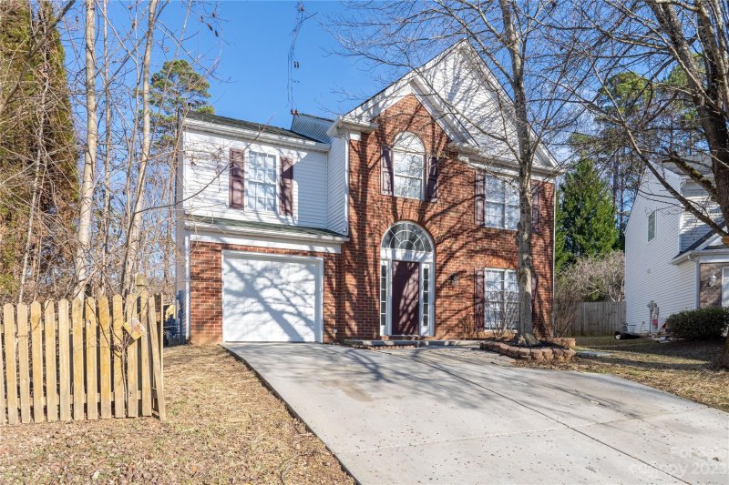 Property image 2 at 7314 Balancing Rock Court, Charlotte, NC 28262