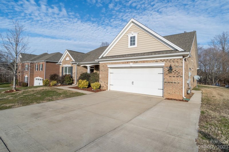 Property image 2 at 624 Rosemore Place, Rock Hill, SC 29732