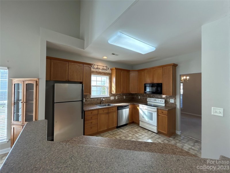 Property image 3 at 2140 Pineapple Court, Matthews, NC 28105