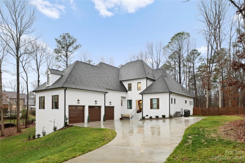 365 Stone Cliff Lane