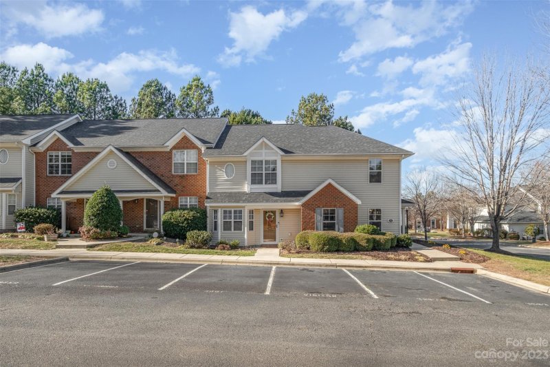 Property image 2 at 3663 Melrose Cottage Drive, Matthews, NC 28105