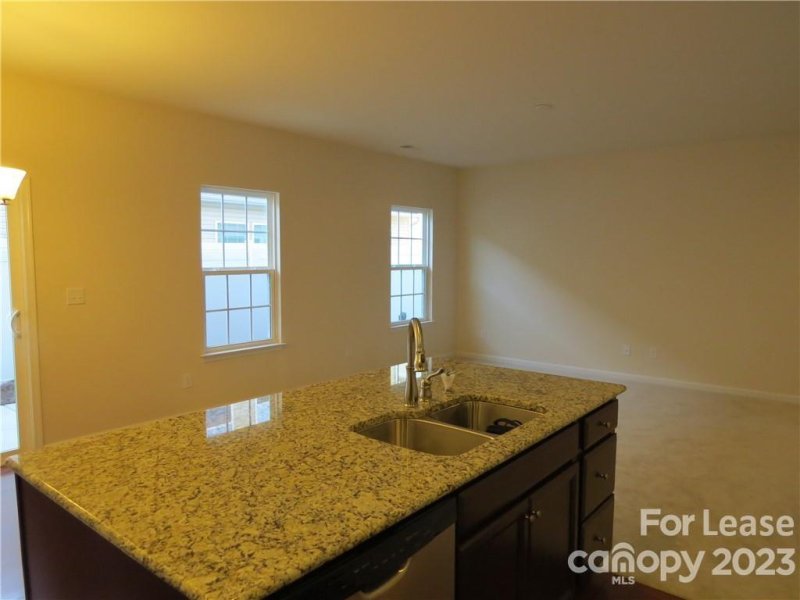 Property image 5 at 7444 White Elm Lane, Charlotte, NC 28273