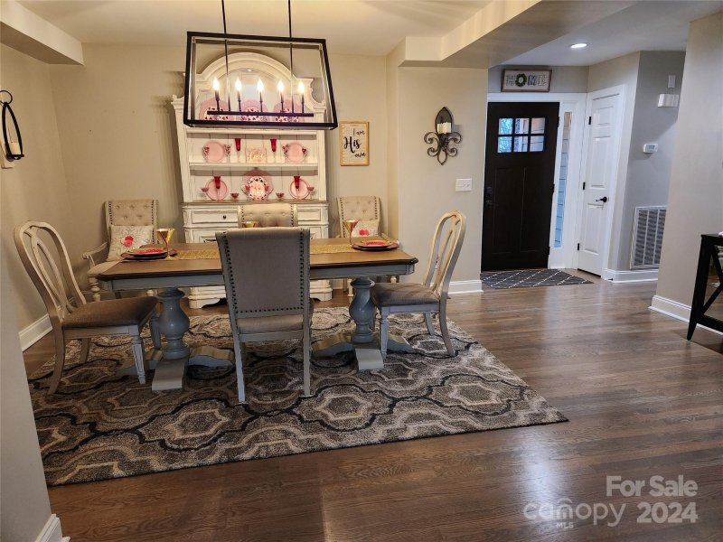 Property image 3 at 109 E Maranta Road, Mooresville, NC 28117