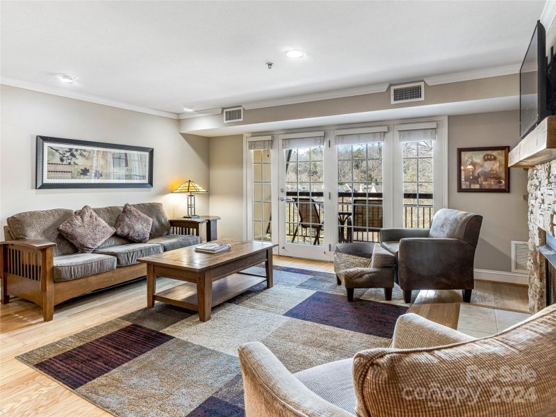 Property image 4 at 410 Bowling Park Road, Asheville, NC 28803