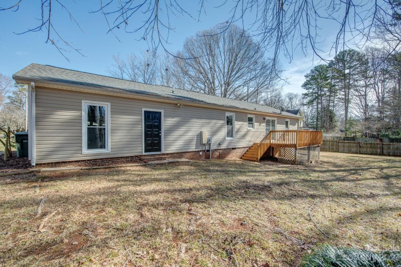 Property image 4 at 131 Smoke Tree Court, Gastonia, NC 28056