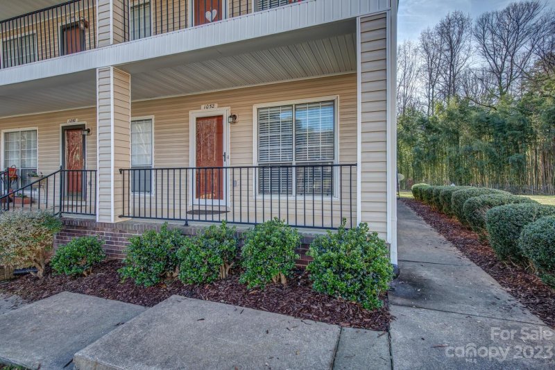 Property image 3 at 1052 Surry Lane, Gastonia, NC 28054