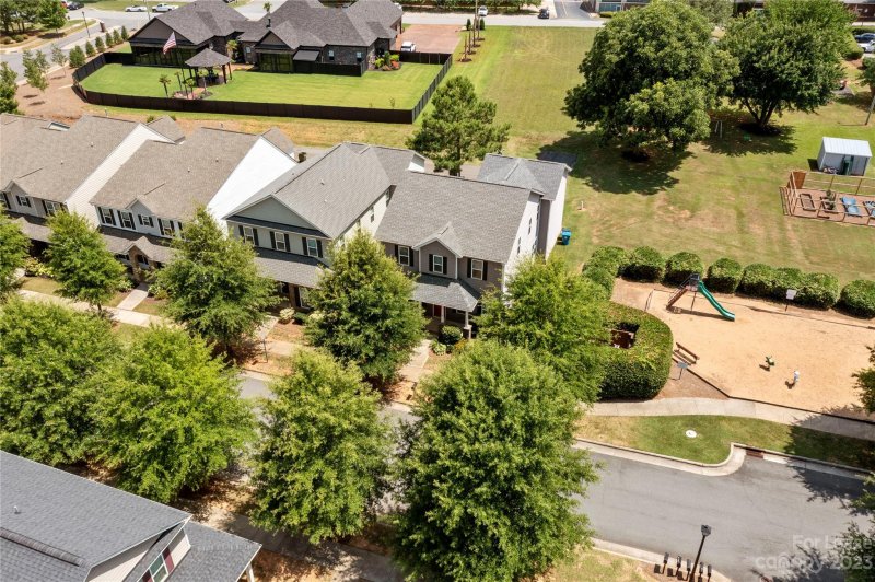 Property image 4 at 20264 Harroway Drive, Cornelius, NC 28031