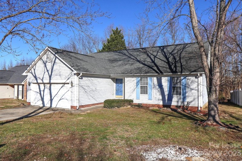 Property image 3 at 9513 Secretariat Drive, Charlotte, NC 28216