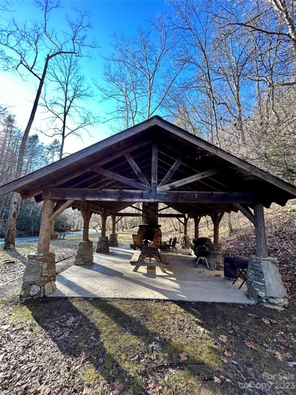 Property image 4 of 9999 Sunnyside Drive in Big Laurel Mountain, Marshall, NC 28753