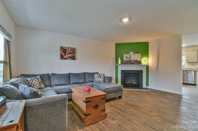 Property image 3 at 27 Hamrick Drive, Candler, NC 28715