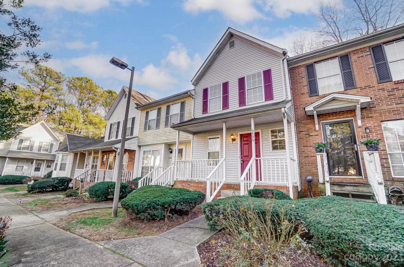 Property image 2 at 6436 Windsor Gate Lane, Charlotte, NC 28215