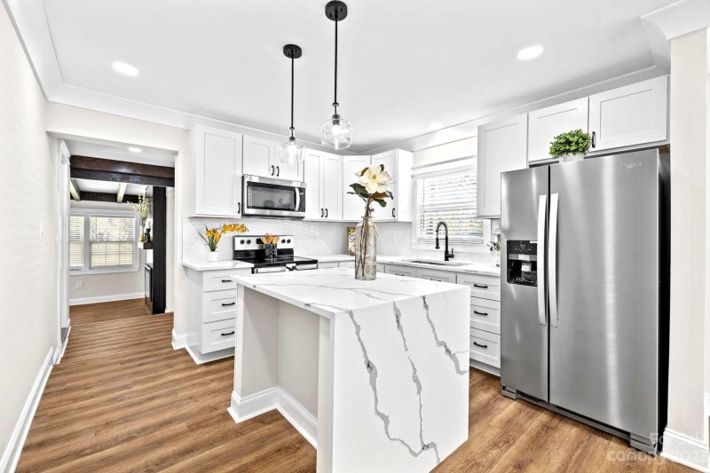 Property image 4 at 2230 Markham Court, Charlotte, NC 28205