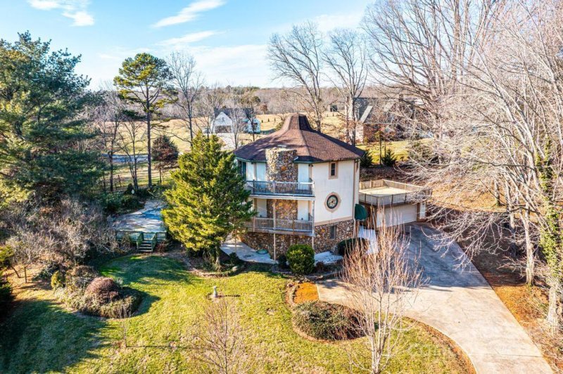 Property image 3 at 242 Wood Hollow Road, Taylorsville, NC 28681