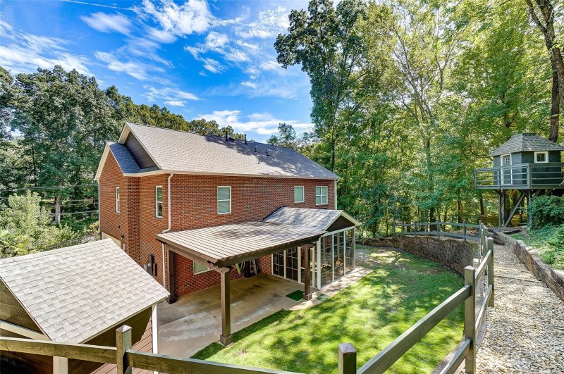 Property image 5 at 6306 Sharon Hills Road, Charlotte, NC 28210