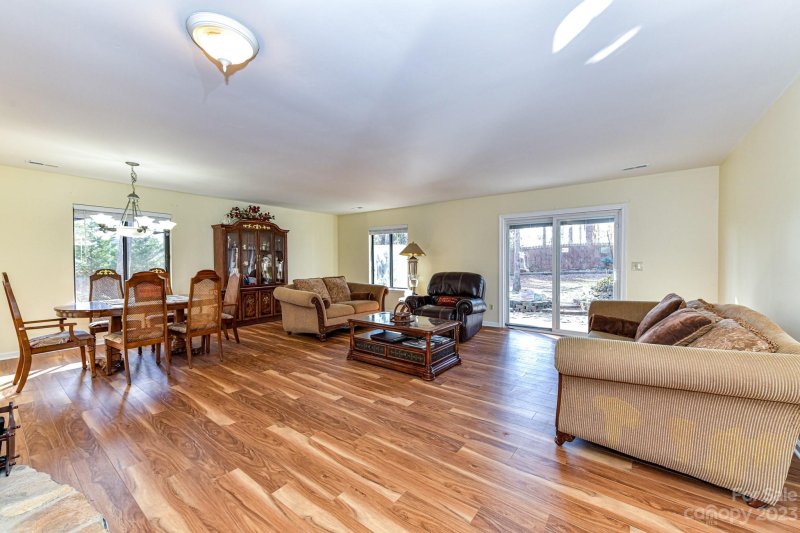 Property image 4 at 8114 Rittenhouse Circle, Charlotte, NC 28270