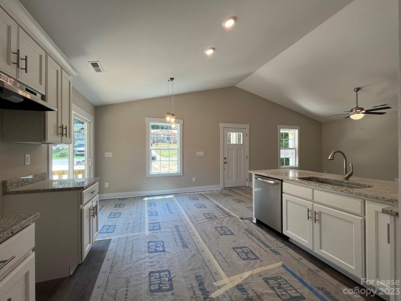 Property image 4 at 575 Belfast Drive, Gastonia, NC 28052