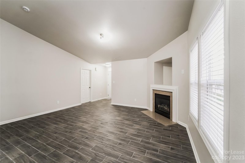 Property image 5 at 626 Tribune Drive, Charlotte, NC 28214