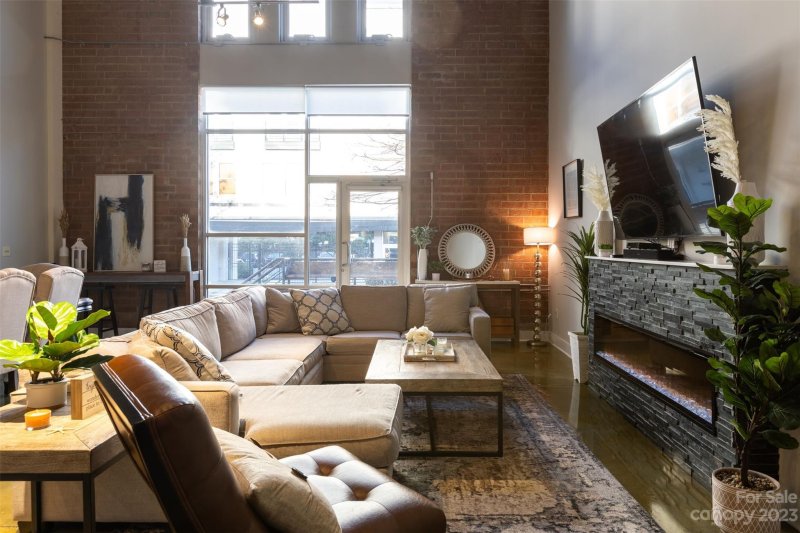 Property image 5 at 915 Westmere Avenue, Charlotte, NC 28208