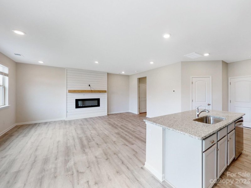 Property image 4 at 3029 Blueberry Patch Lane, Charlotte, NC 28208