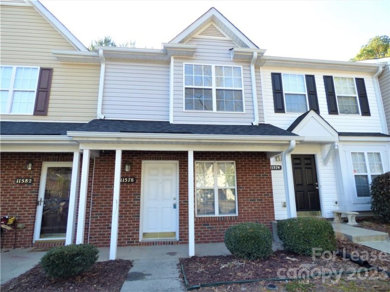 11578 Briddle Hall Court