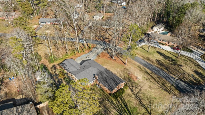 Property image 2 at 7001 Linda Lake Drive, Charlotte, NC 28215