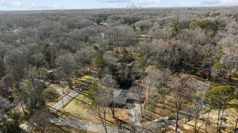 Property image 5 at 7001 Linda Lake Drive, Charlotte, NC 28215