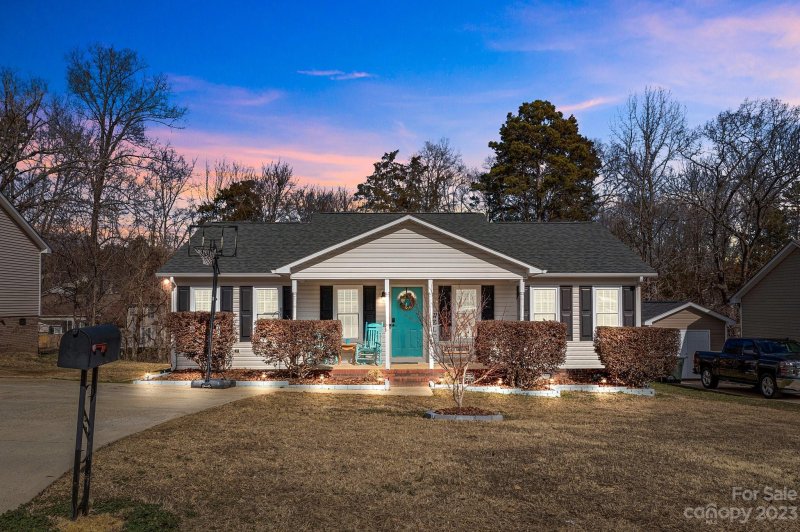 Property image 2 at 645 Loch Lomond Circle, Concord, NC 28025