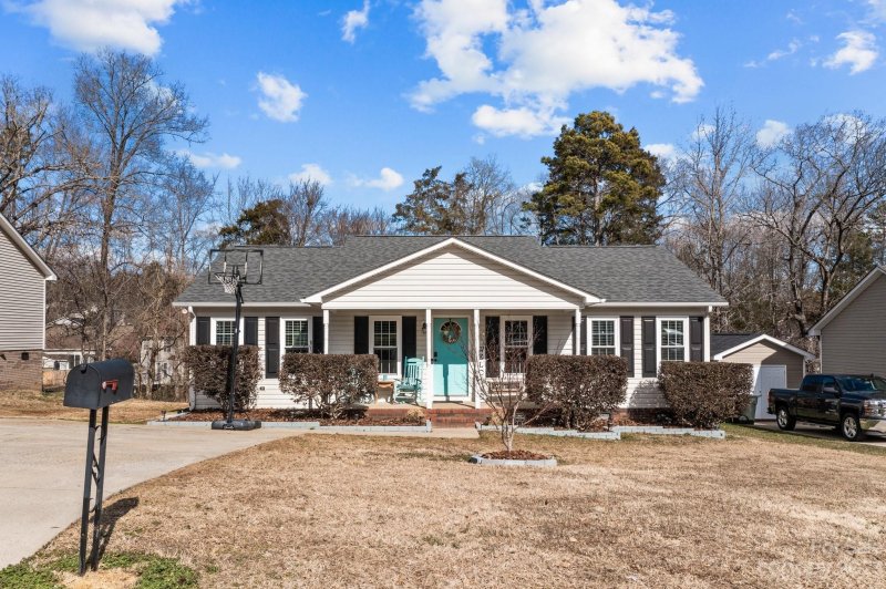 Property image 3 at 645 Loch Lomond Circle, Concord, NC 28025