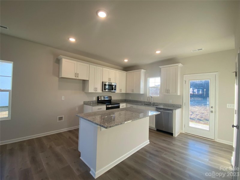 Property image 4 at 128 Red Cedar Lane, Statesville, NC 28625