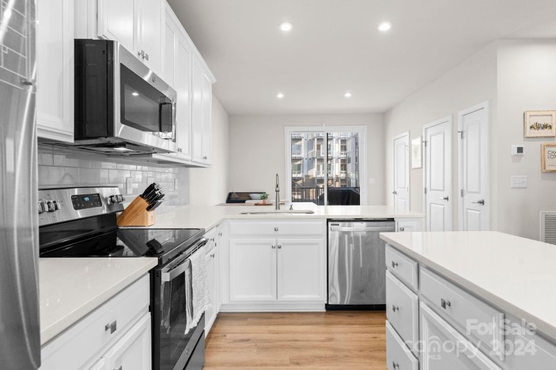 Property image 4 at 3623 S Tryon Street, Charlotte, NC 28217