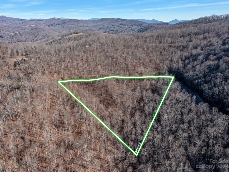 Property image 3 at 67 Rainbow Trout Drive, Spruce Pine, NC 28777