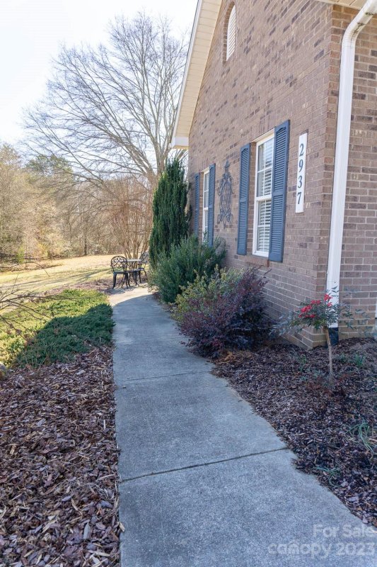 Property image 2 at 2937 5th Street Place, Hickory, NC 28601
