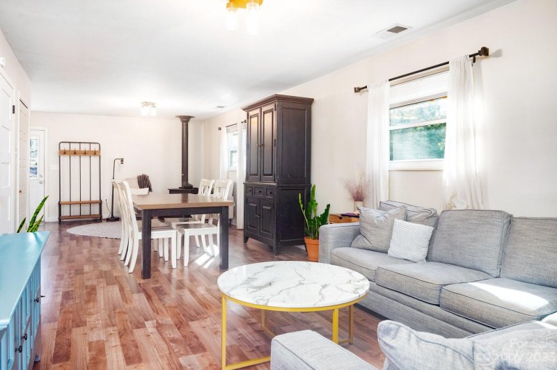 Property image 5 at 24 Waterford Court, Asheville, NC 28806