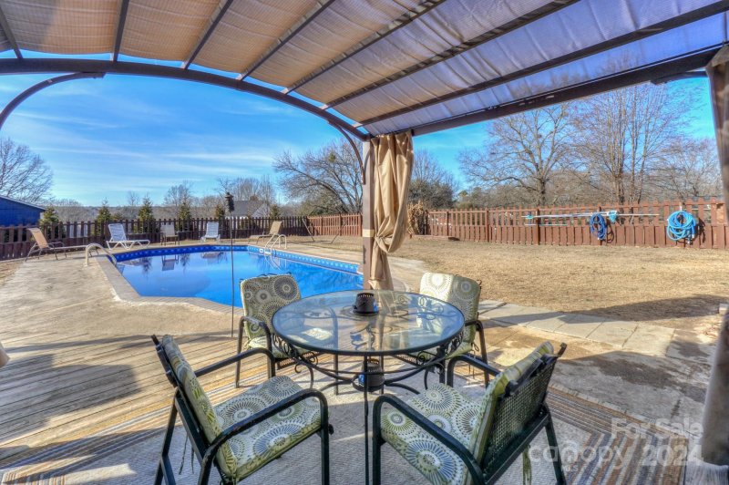 Property image 3 at 103 Starmount Drive, Kings Mountain, NC 28086