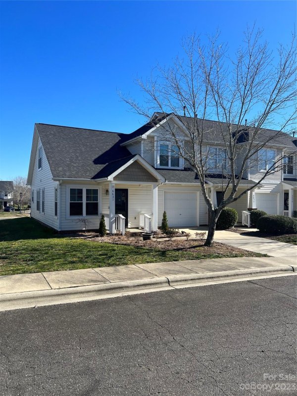 Property image 2 at 6631 Vlosi Drive, Charlotte, NC 28226