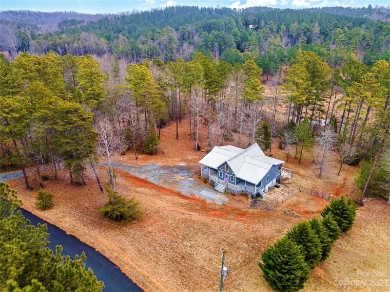 Property image 2 at 633 Hearthstone Drive, Union Mills, NC 28167