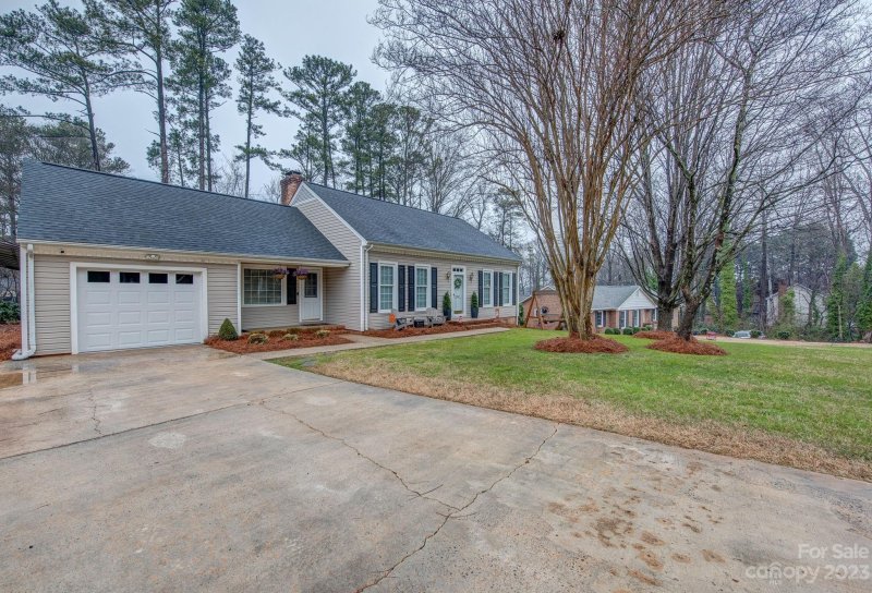 Property image 4 at 2350 Londonderry Drive, Gastonia, NC 28056
