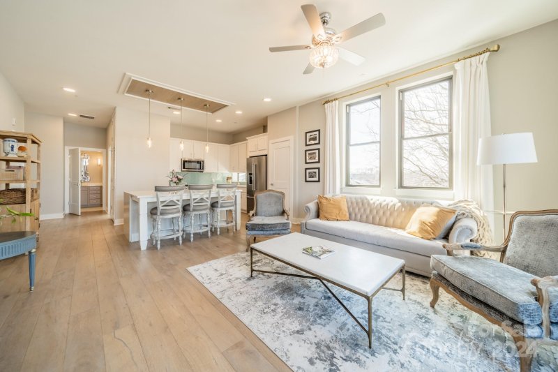 Property image 5 at 2401 Euclid Avenue, Charlotte, NC 28203