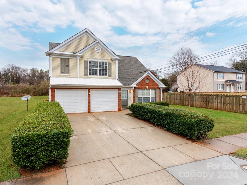 Property image 2 at 1519 Black Kettle Drive, Charlotte, NC 28213