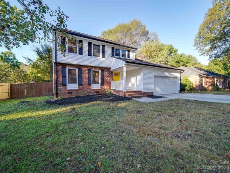 Property image 2 at 8709 Nightingale Lane, Charlotte, NC 28226