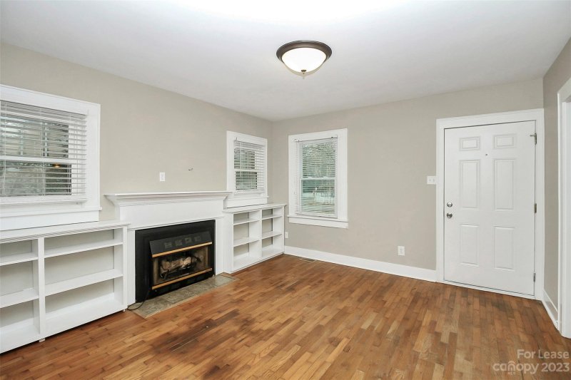 Property image 2 at 209 Oakdale Street, Gastonia, NC 28052