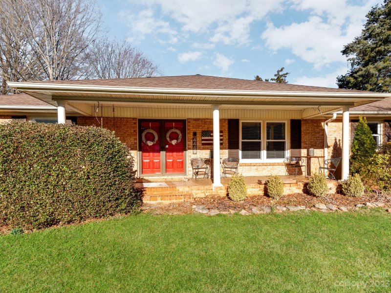 Property image 3 at 4449 Creemore Drive, Charlotte, NC 28213