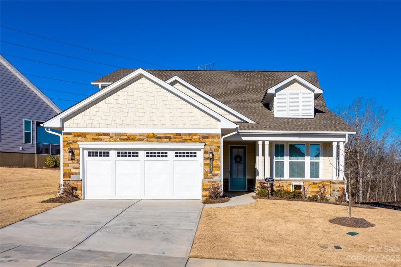 1082 Wylie Falls Lane
