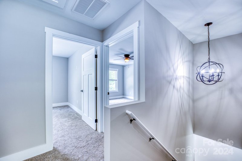 Property image 4 at 124 Northbend Drive, Asheville, NC 28804