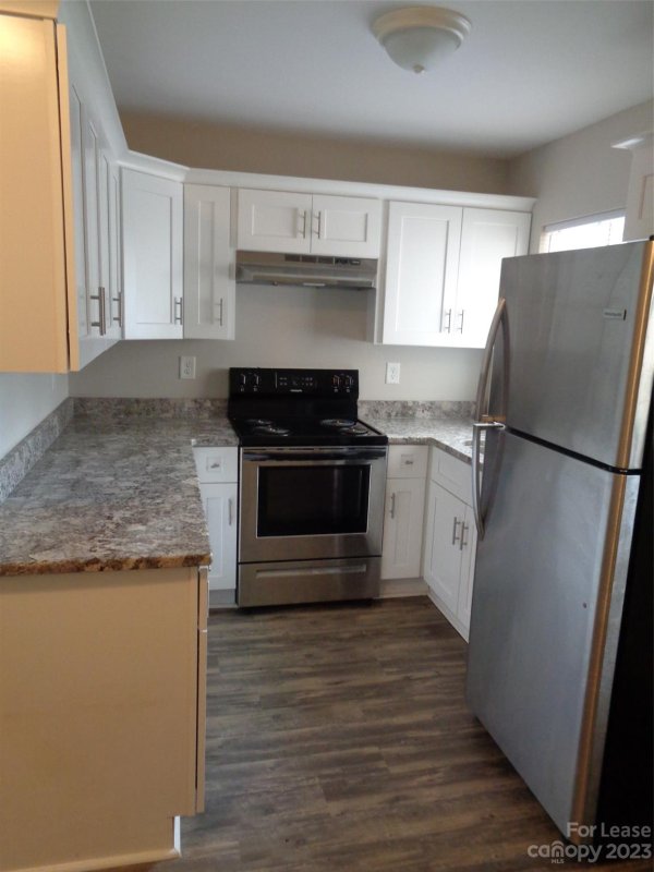 Property image 3 at 3134 Creighton Drive, Charlotte, NC 28205